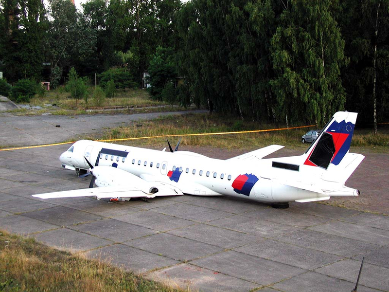 Illustration for article titled How General Motors Killed The Saab 2000